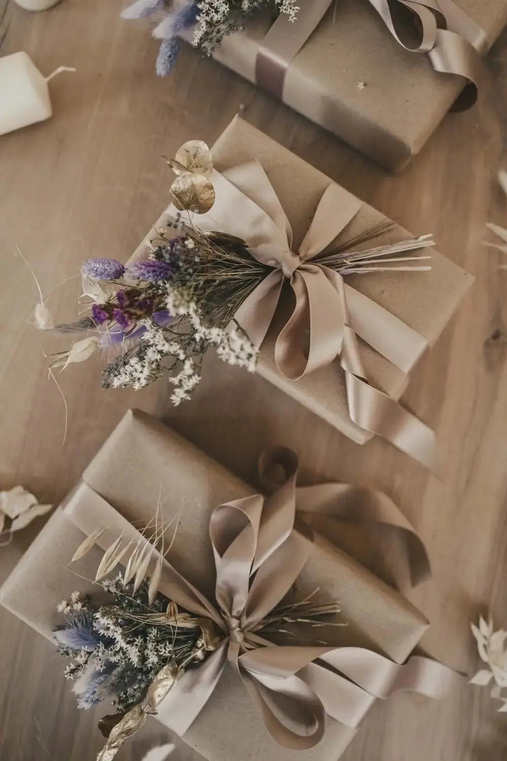 Make a gift - God Of Essence